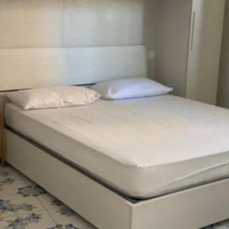 Tea Isola Dino - & - A Mare Hotell 3*