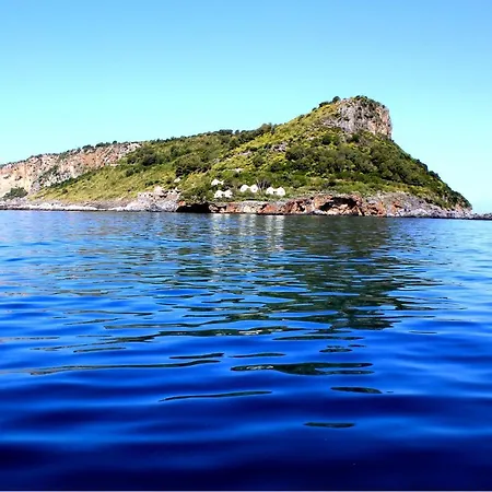 Hotel Tea Isola Dino - & - A Mare 3*