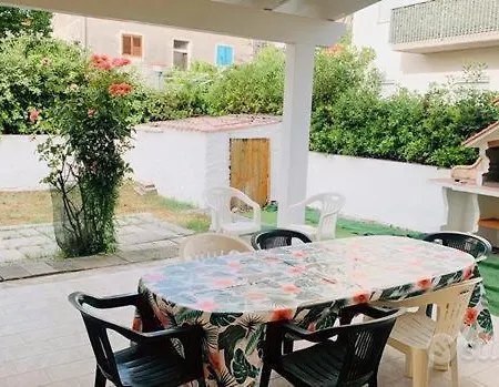 Tea Isola Dino - & - A Mare Otel 3*