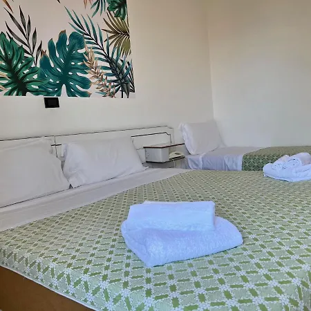 Tea Isola Dino - & - A Mare 호텔 3*