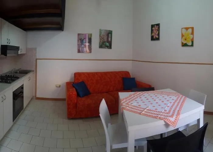 Tea Isola Dino - & - A Mare 3*