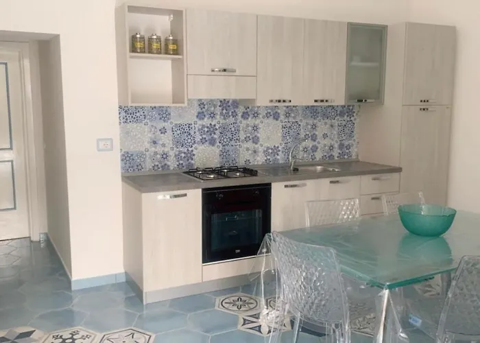 Tea Isola Dino - & - A Mare